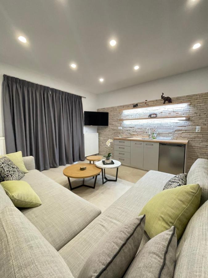 Central Luxury Apartment In Paralia Ofryniou Ofrinion Exterior photo